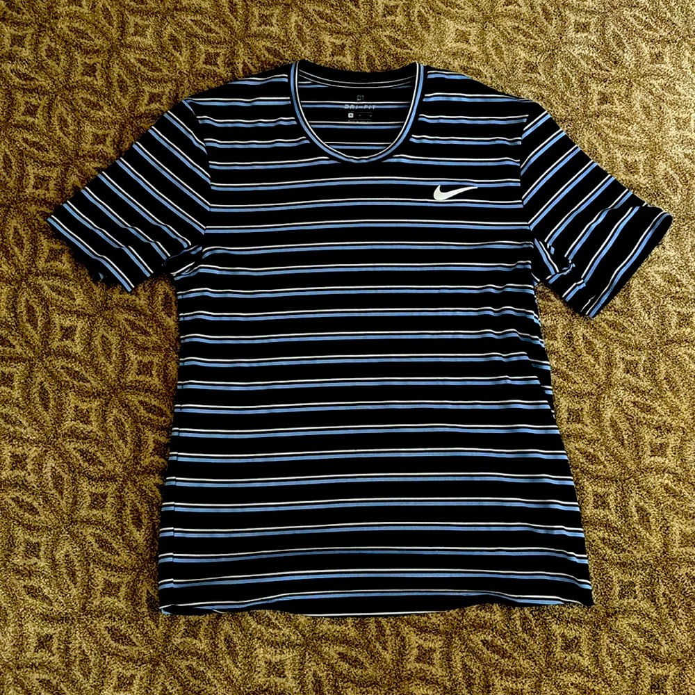 Nike Men’s Dri-Fit crew neck tennis top